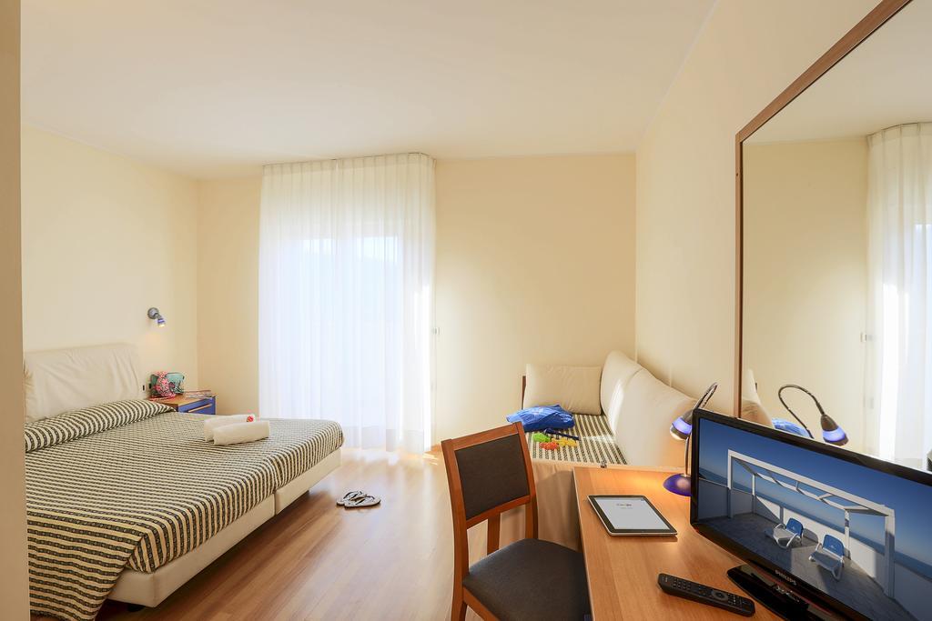 Hotel Sporting Casalbordino Ruang foto